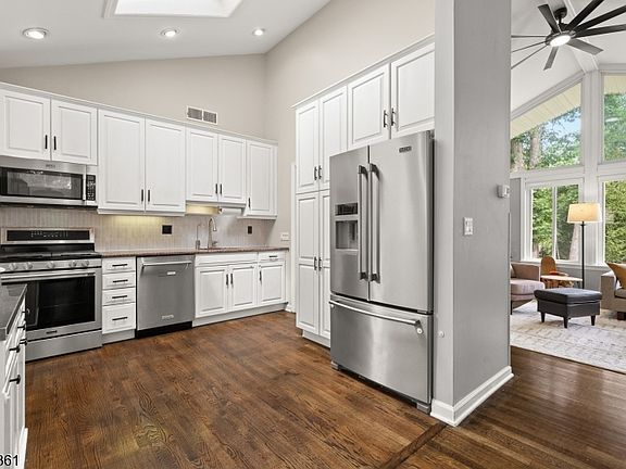 4th image of 103 Gould Rd