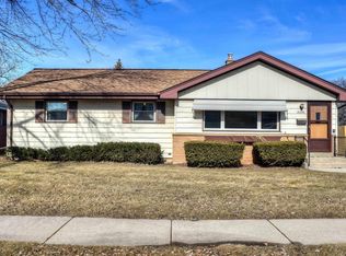 8260 W Casper St, Milwaukee, WI 53223