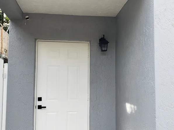 84 NE 60th St, Miami, FL 33137