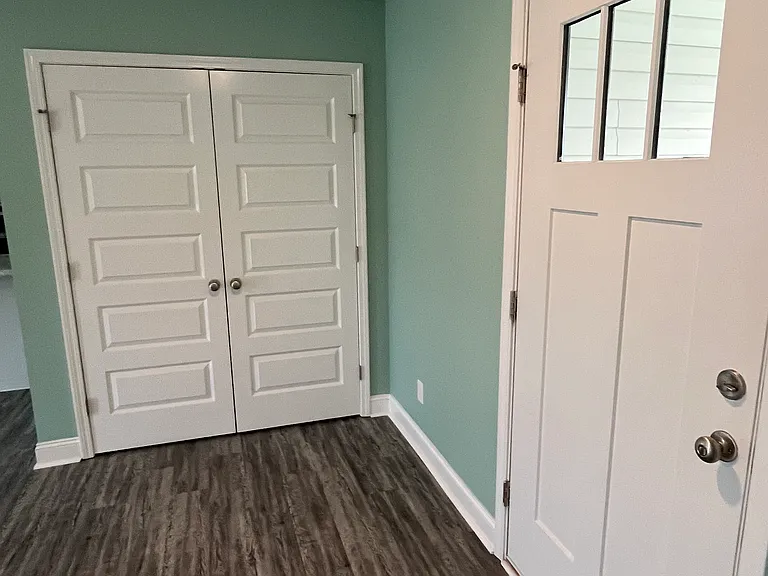 7031 White Pine Ave — Photo 12