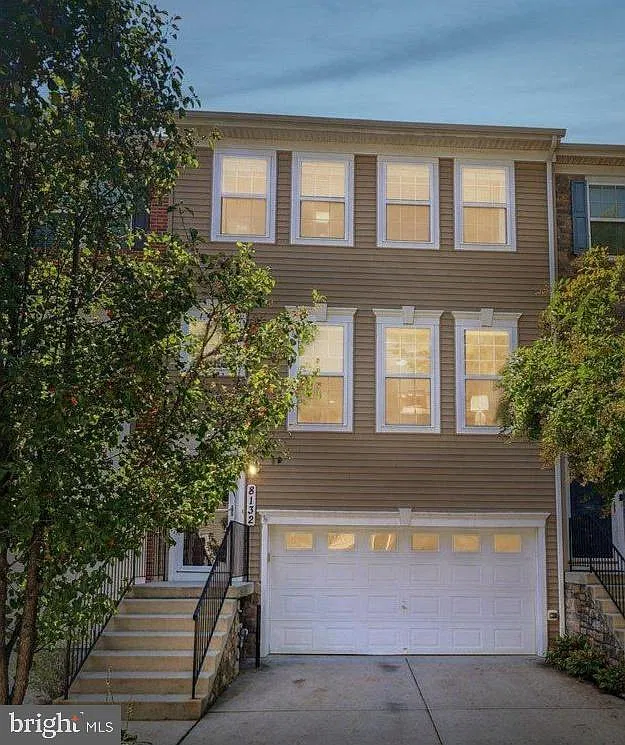3 bed, 3.5 bath, 2236 sqft, $3,400 — Photo 1