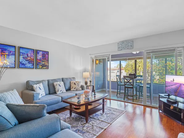 1750 Belleair Forest Dr, Belleair, FL