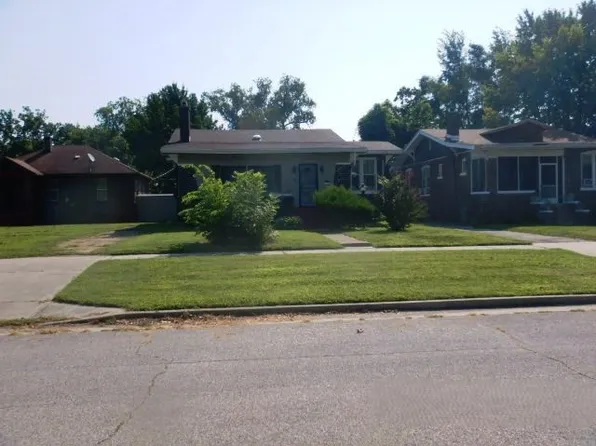 1320 N Park Dr, East Saint Louis, IL 62204