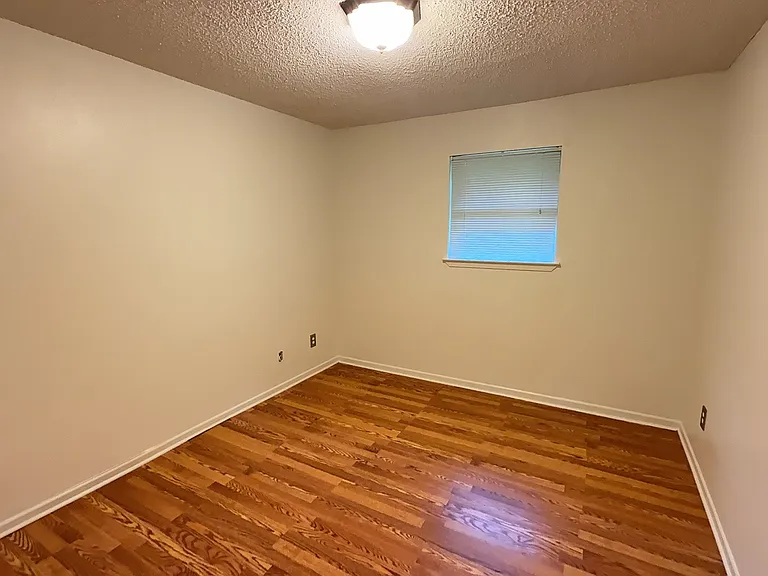 415 Orchid Dr — Photo 10