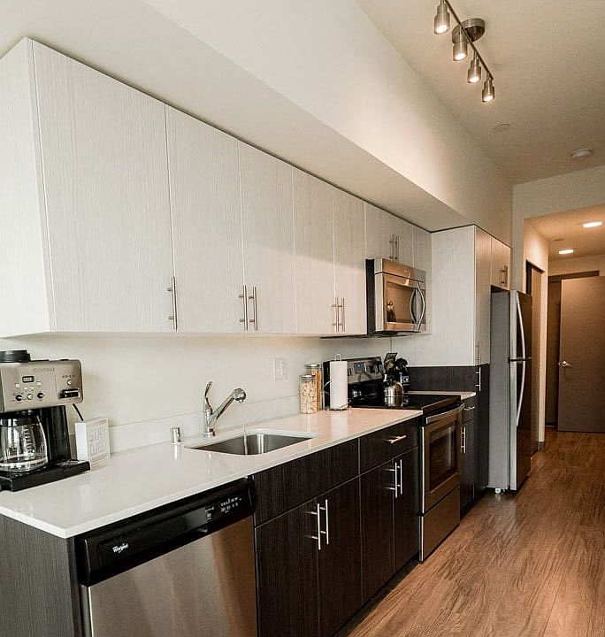 Seattle Apartments - Icon Apartments - Kitchen and Entryway