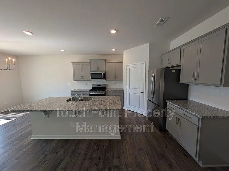 2167 Vanderlyn St — Photo 14