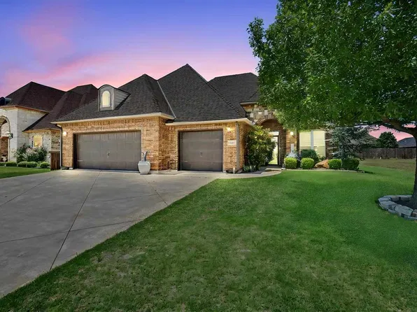 2605 SW 68th St, Lawton, OK 73505
