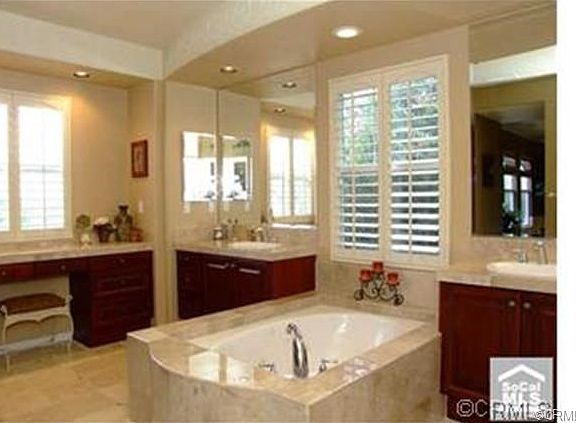 Master Bath Soaking Tub