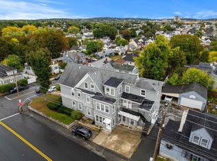 382 University Ave, Lowell, MA 01854