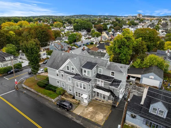382 University Ave, Lowell, MA 01854