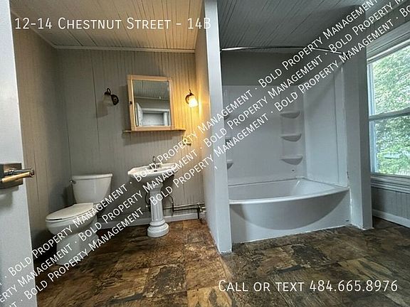 5th image of 12-14 Chestnut St #14-B
