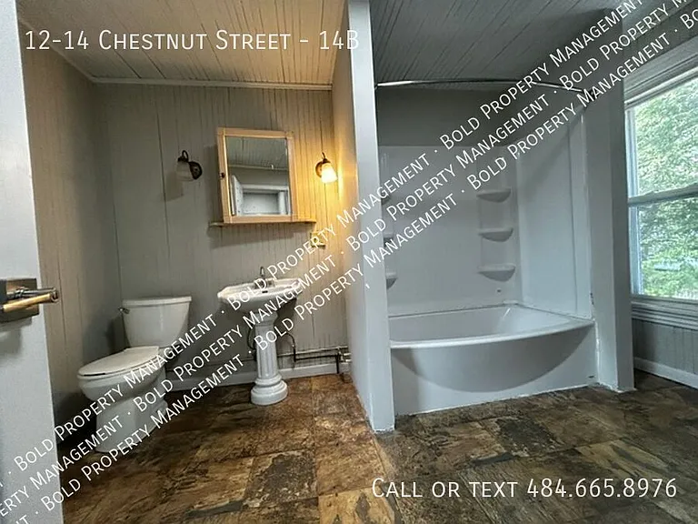 12-14 Chestnut St #14-B — Photo 5