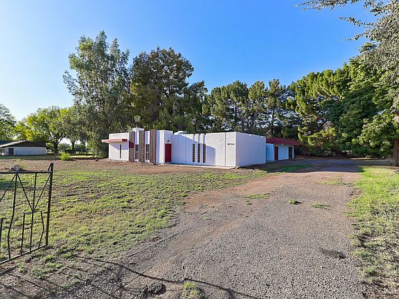 4th image of 4630 W Gumina Ave