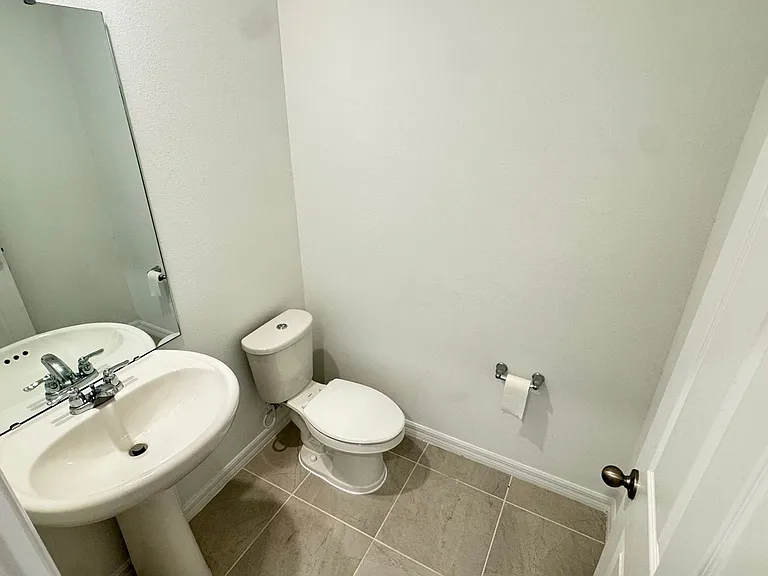 2401 White Tail St — Photo 12