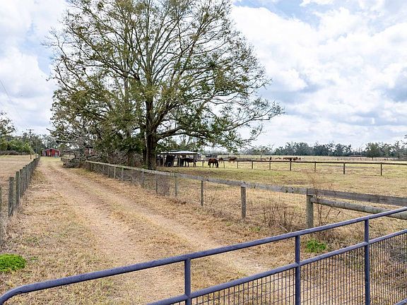 5th image of 16418 221st Rd