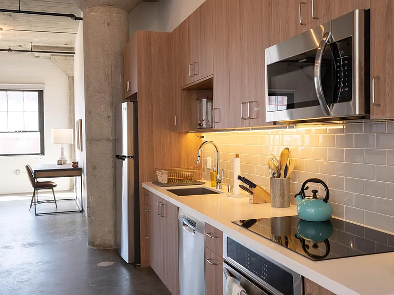 STOREHOUSE LOFTS — Photo 10