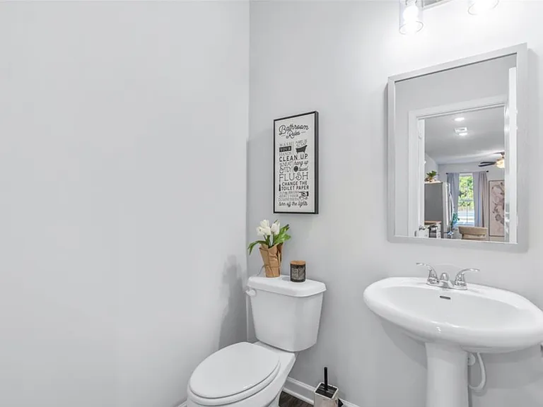 465 Collins Industrial Way — Photo 5