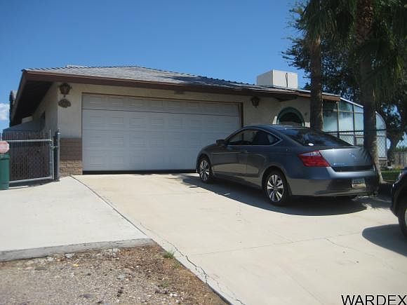 1st image of 1398 Park Ln