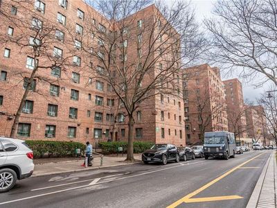 1554 Unionport Road #2F, Bronx, NY, 10462