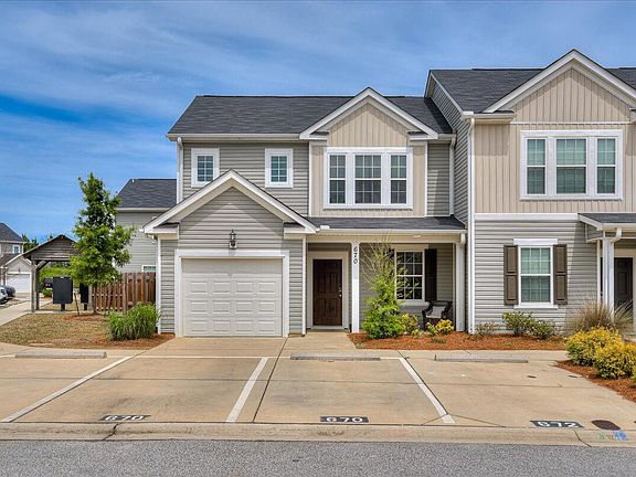 2nd image of 670 Aberdeen Cir