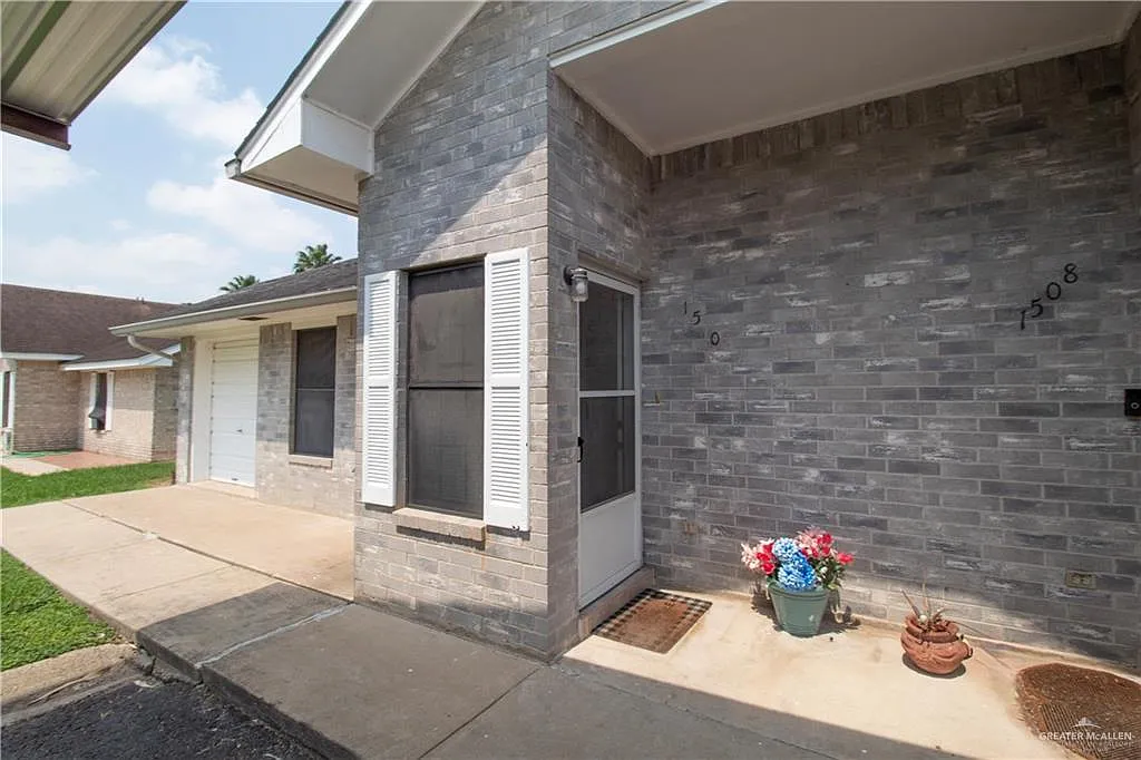 1 bed, 2.0 bath, 1009 sqft, $795 — Photo 2