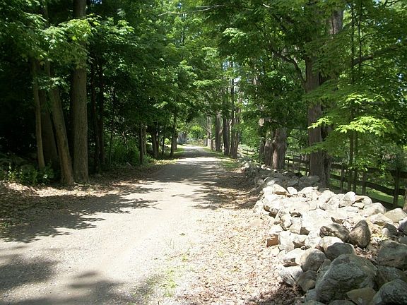 5th image of 1613 Route 565