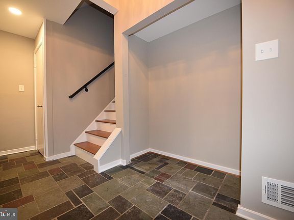 4th image of 4718 Deer Run Ct