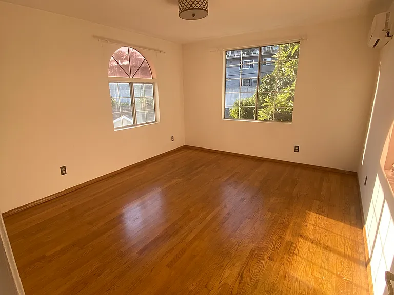 4425 Avocado St #2 — Photo 16