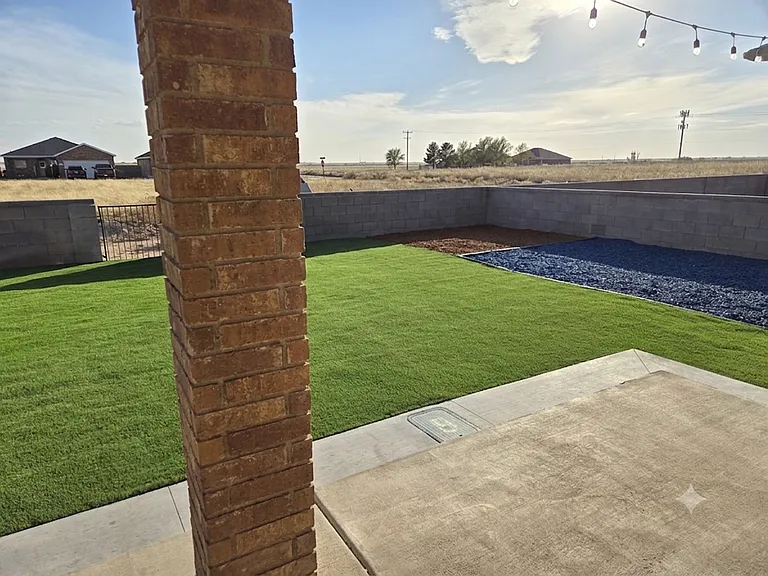 1835 Dillon Wood Dr — Photo 5