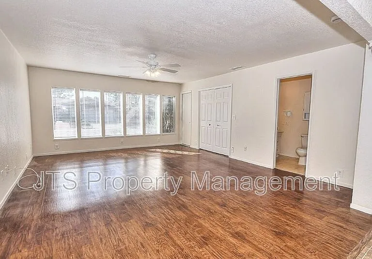6830 Mellodora Dr — Photo 23