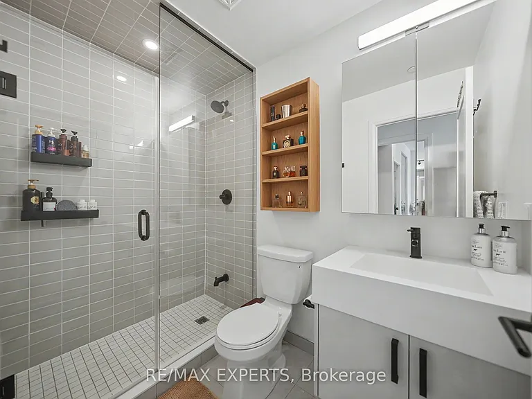 280 Dundas St W #1805 — Photo 7