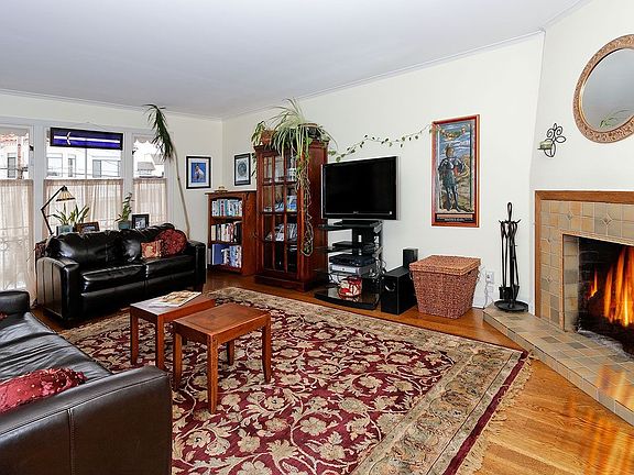 Very Spacious Living Room with Woodburning Fireplace