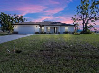 25093 Estrada Cir, Punta Gorda, FL 33955