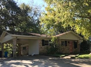 202 Biddix St, Ocean Springs, MS 39564