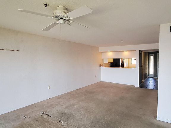 3rd image of 442 Bouchelle Dr APT 202