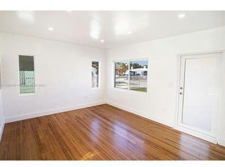 2000 SW 17th St, Miami, FL 33145