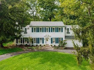 1065 Lower Ridgeway, Elm Grove, WI 53122