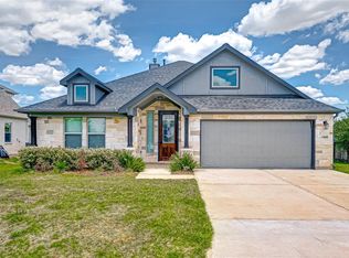 9707 Highland Pointe Dr, Needville, TX 77461