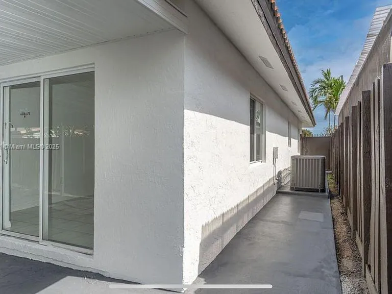 7582 W 34th Ct — Photo 11