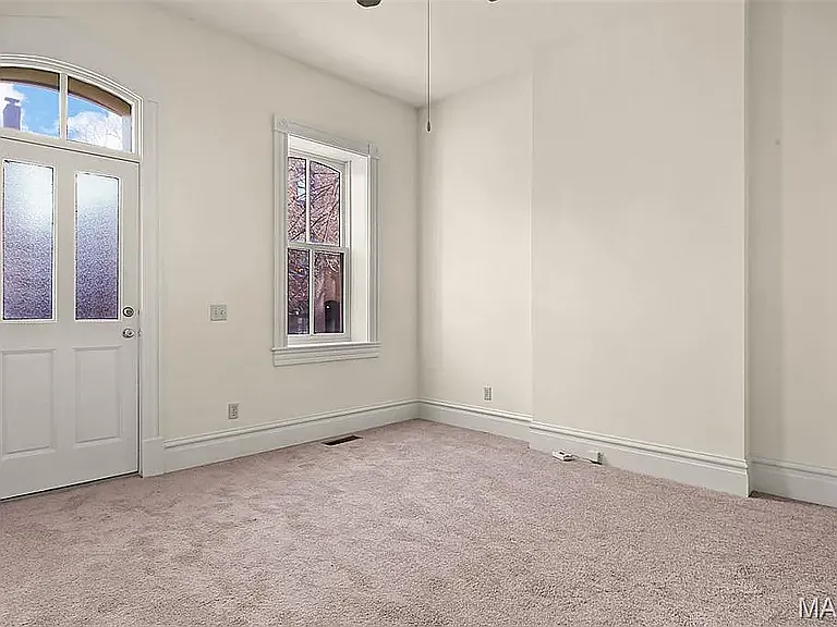 2211 Menard St #A — Photo 8