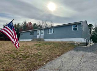 4 Monroe Dr, Hudson, NH 03051