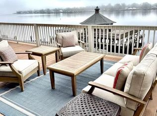 2215 False River Dr APT 8, New Roads, LA 70760