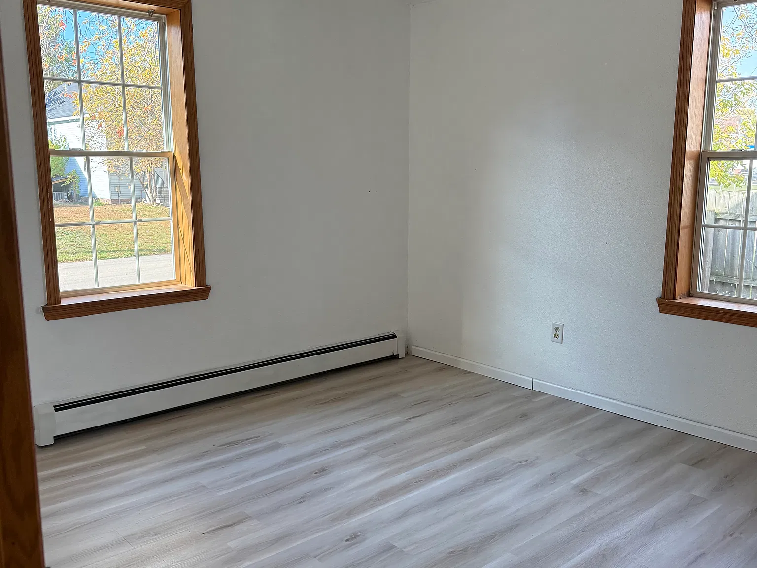 3 bed, 1024 sqft, $1,500 — Photo 3