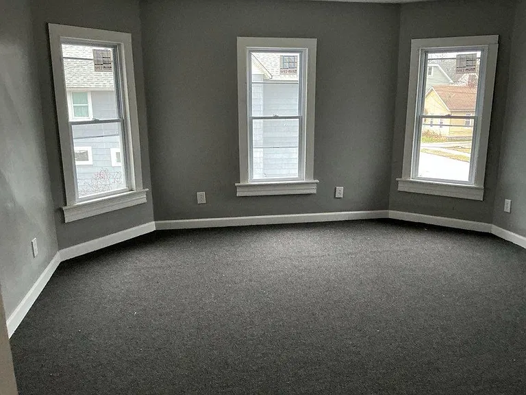 Unit Photo