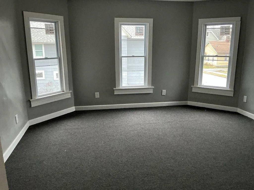Unit Photo - 7203 Indiana Ave