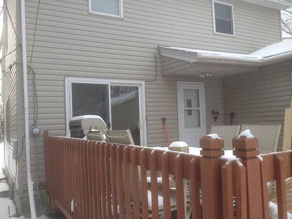 Large entertaining area