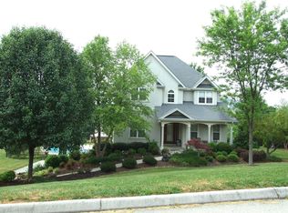 1042 E Brentwood Dr, Morristown, TN 37814