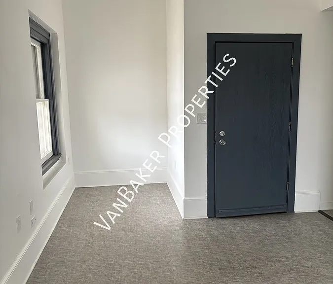 245 E Main St #503 — Photo 10
