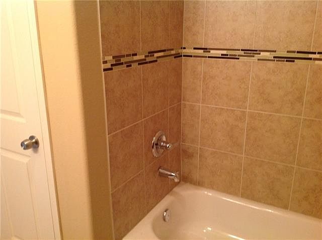 2nd image of 503 Holcomb Rd