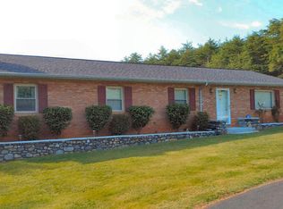 1316 Penn Hollow Rd, Moneta, VA 24121